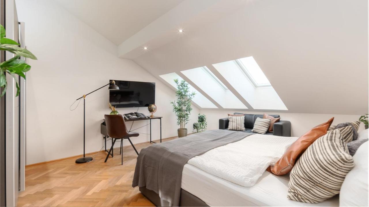 Designer Apartments, 2 Min To U1 Reumannplatz ウィーン エクステリア 写真